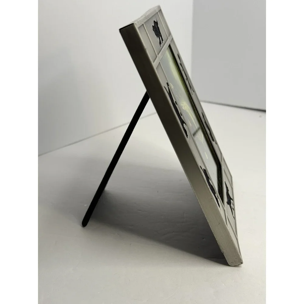 Vintage late-1990s silver-tone metal‎ cat silhouette picture frame  Fits 3